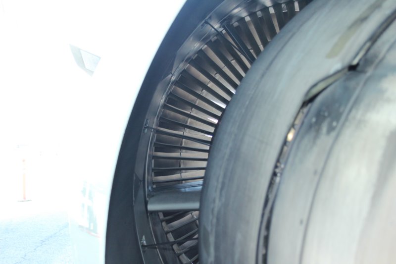 b737cgicn22.jpg