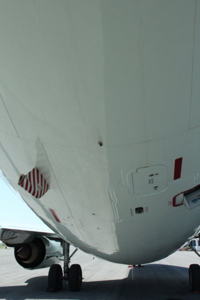 b737cgicn4.jpg