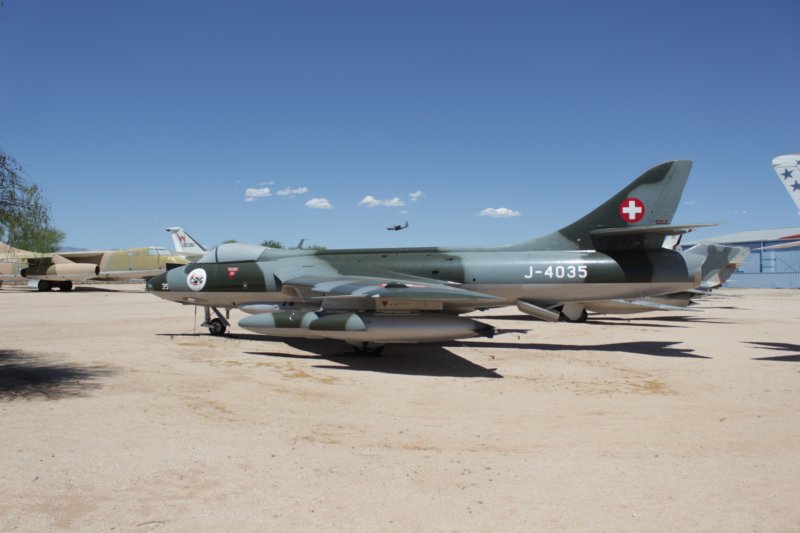 hawekrhunterj4035.jpg