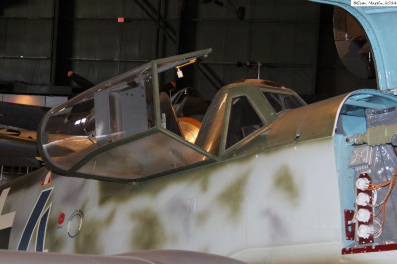 me1096108245.jpg