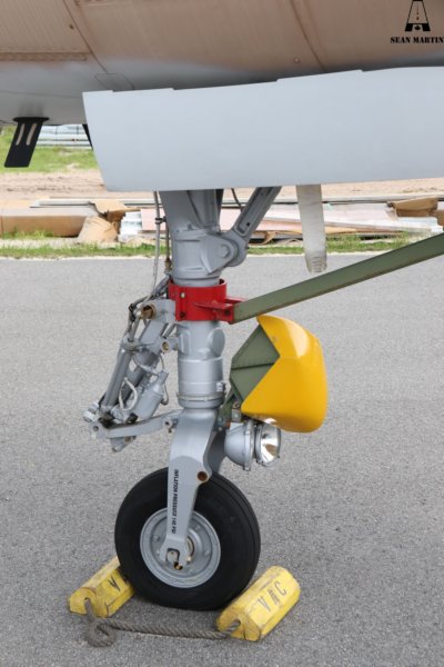 f1053.jpg