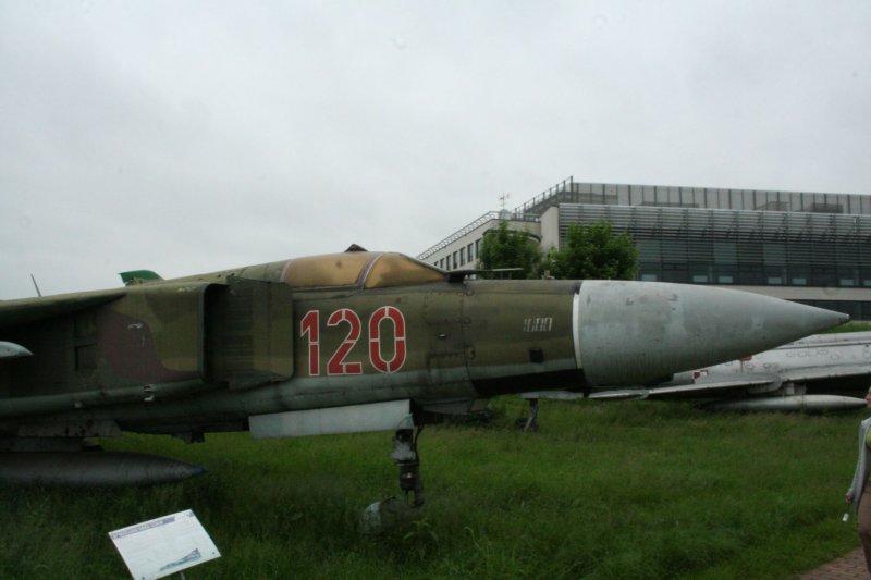 mig23120.jpg